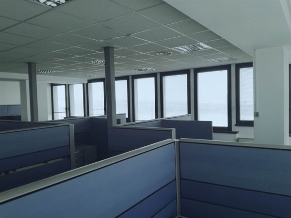 ufficio in affitto a Caponago