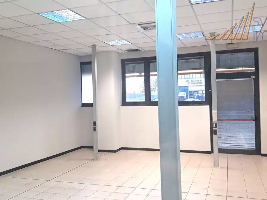 ufficio in affitto a Caponago