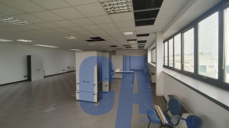 ufficio in affitto a Caponago