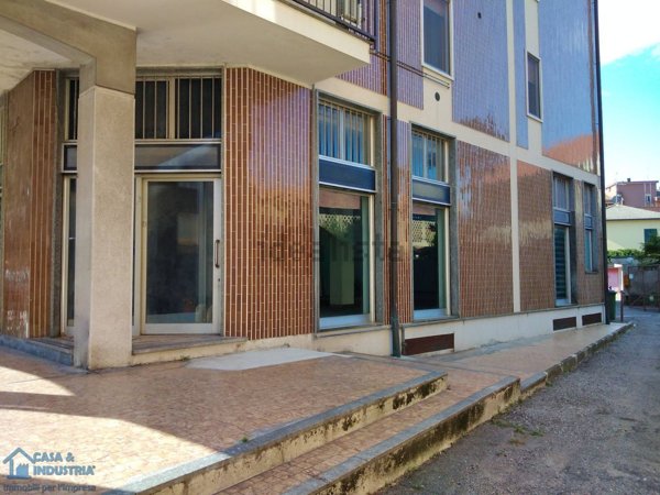 ufficio in affitto a Cornate d'Adda in zona Colnago