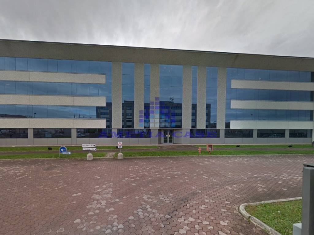 ufficio in affitto a Cornate d'Adda