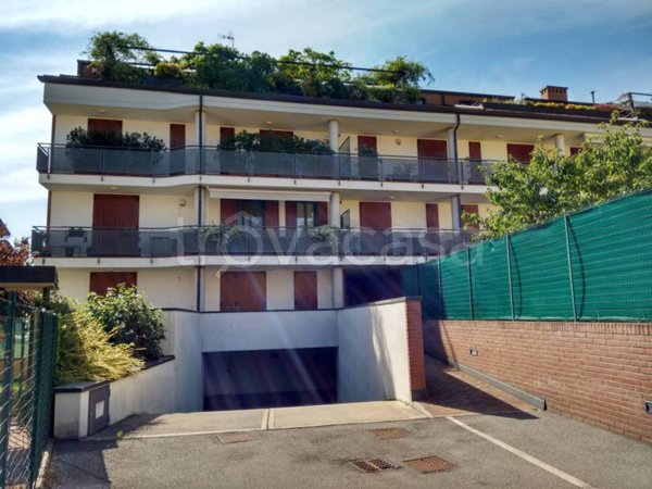 appartamento in affitto a Cornate d'Adda in zona Colnago