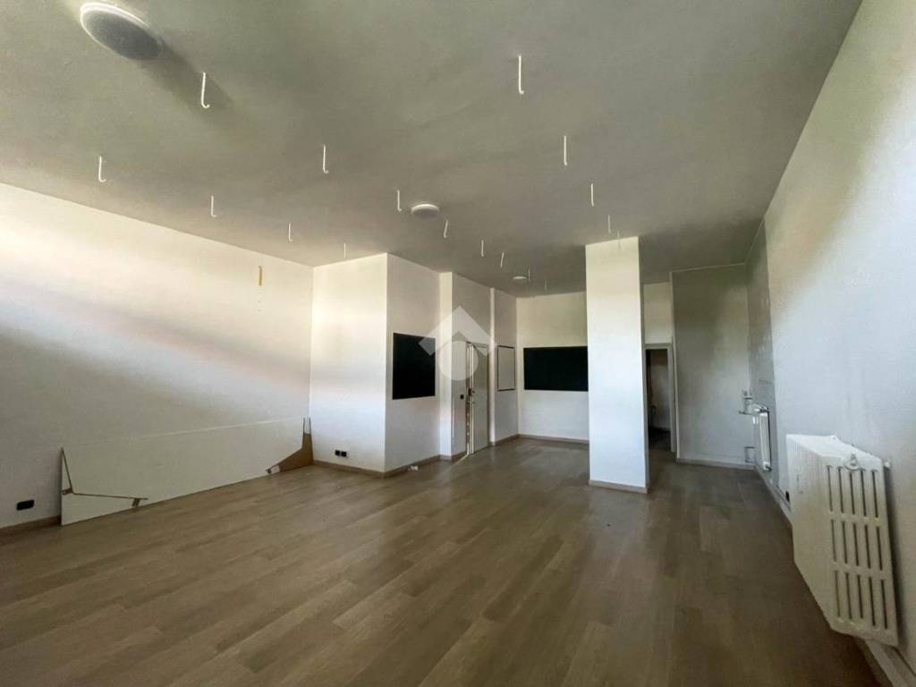 appartamento in affitto a Cornate d'Adda in zona Colnago