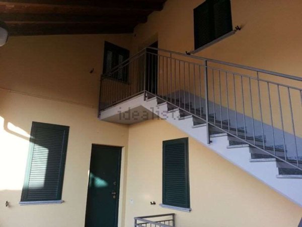 appartamento in affitto a Cornate d'Adda in zona Colnago