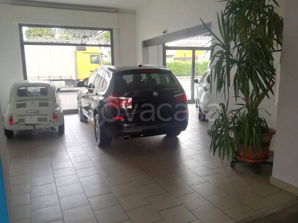 negozio in affitto a Lentate sul Seveso