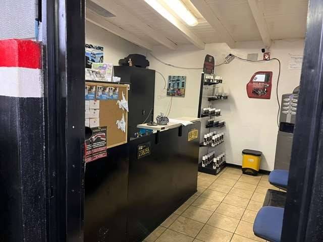 locale commerciale in affitto a Lentate sul Seveso