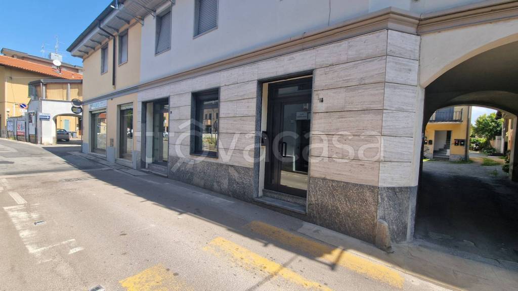 negozio in affitto a Lentate sul Seveso