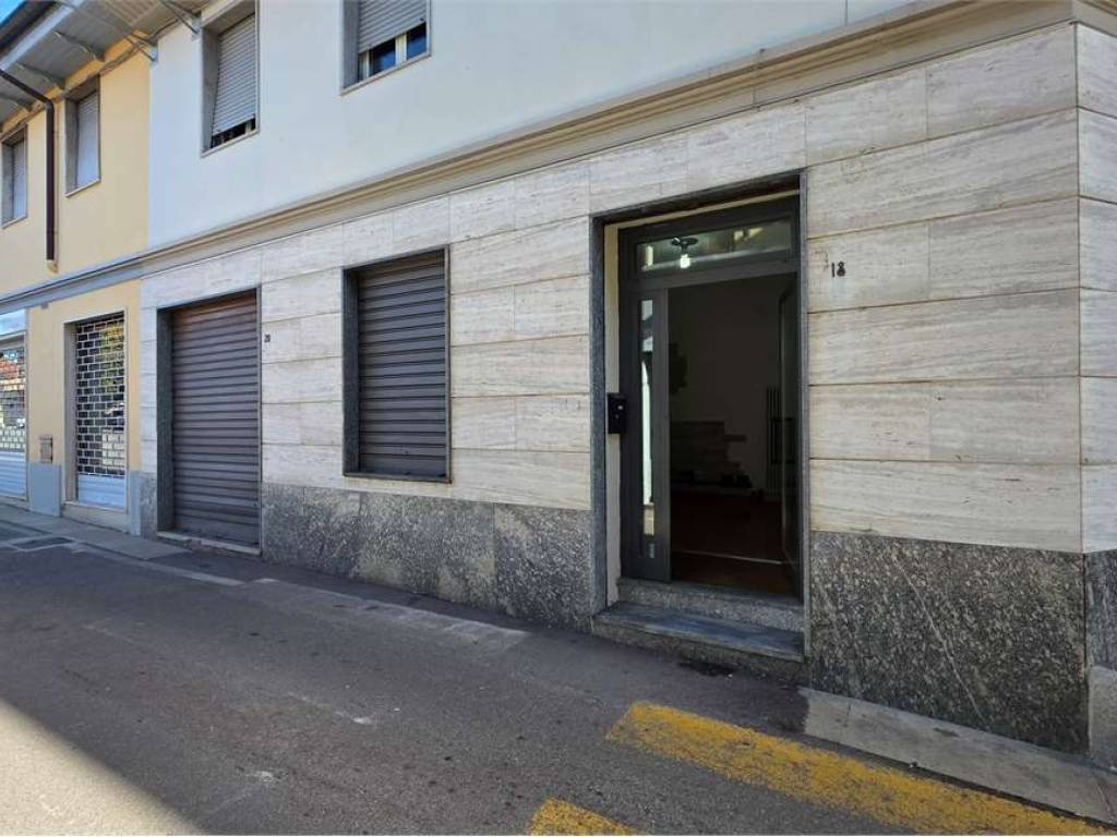negozio in affitto a Lentate sul Seveso