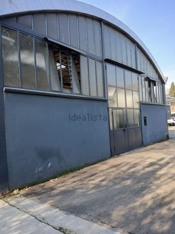 capannone in affitto a Lentate sul Seveso