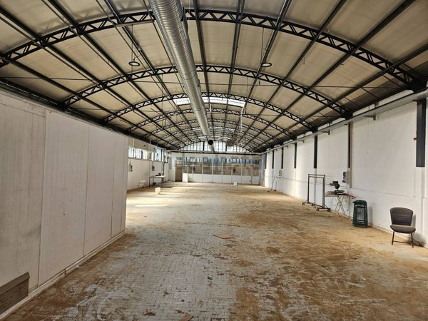 capannone in affitto a Lentate sul Seveso