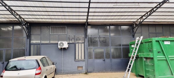 capannone in affitto a Lentate sul Seveso