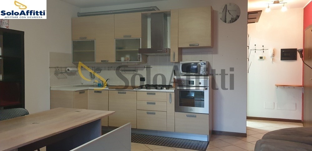 appartamento in affitto a Lentate sul Seveso in zona Camnago