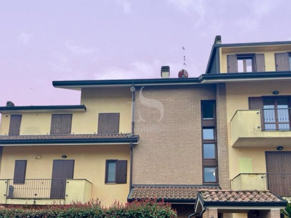 appartamento in affitto a Roncello