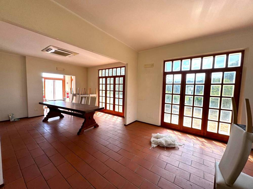 locale commerciale in affitto a Fermo