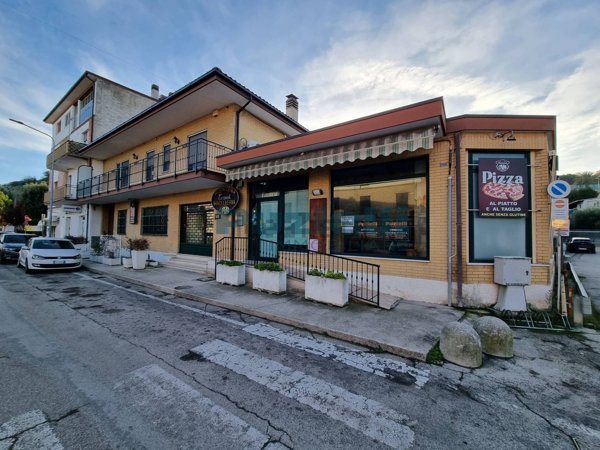 locale commerciale in affitto a Fermo in zona Marina Palmense
