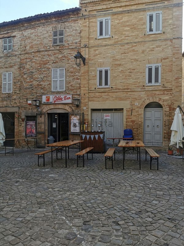 negozio in affitto a Fermo