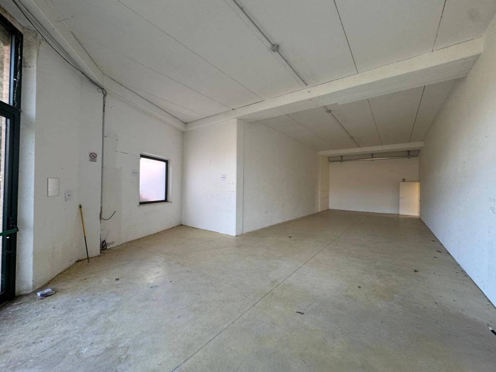 locale commerciale in affitto a Fermo in zona Salvano