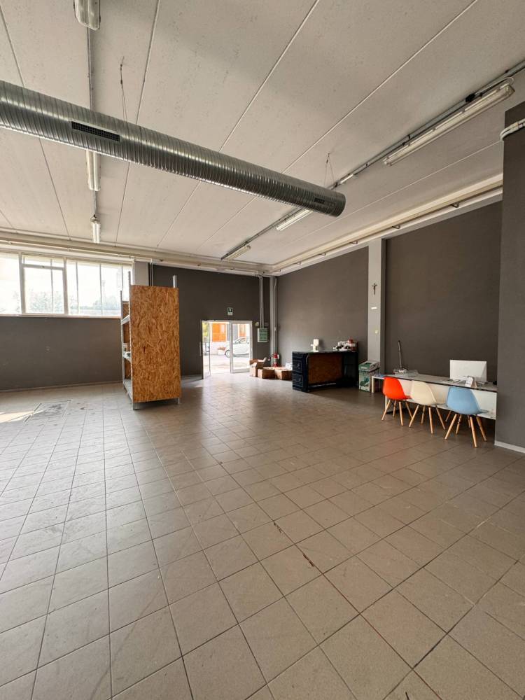 locale commerciale in affitto a Montegiorgio