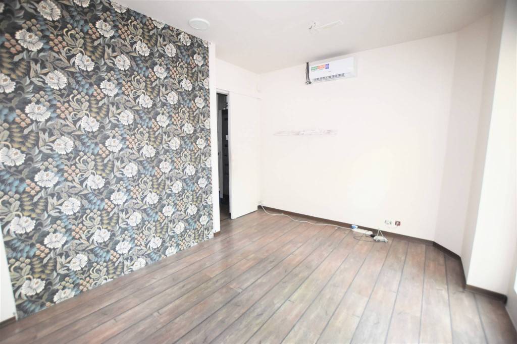 negozio in affitto a Porto San Giorgio