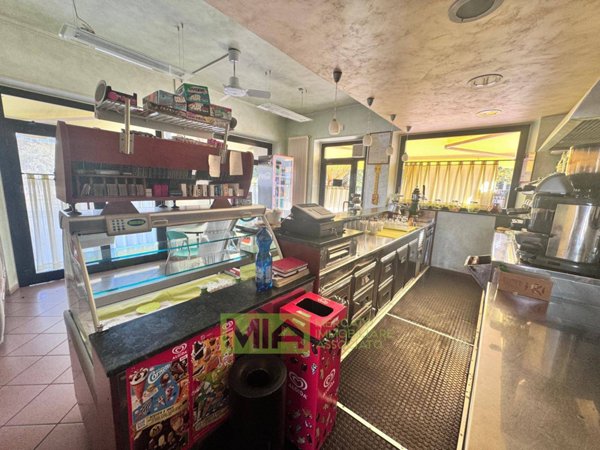 locale commerciale in affitto a Porto San Giorgio