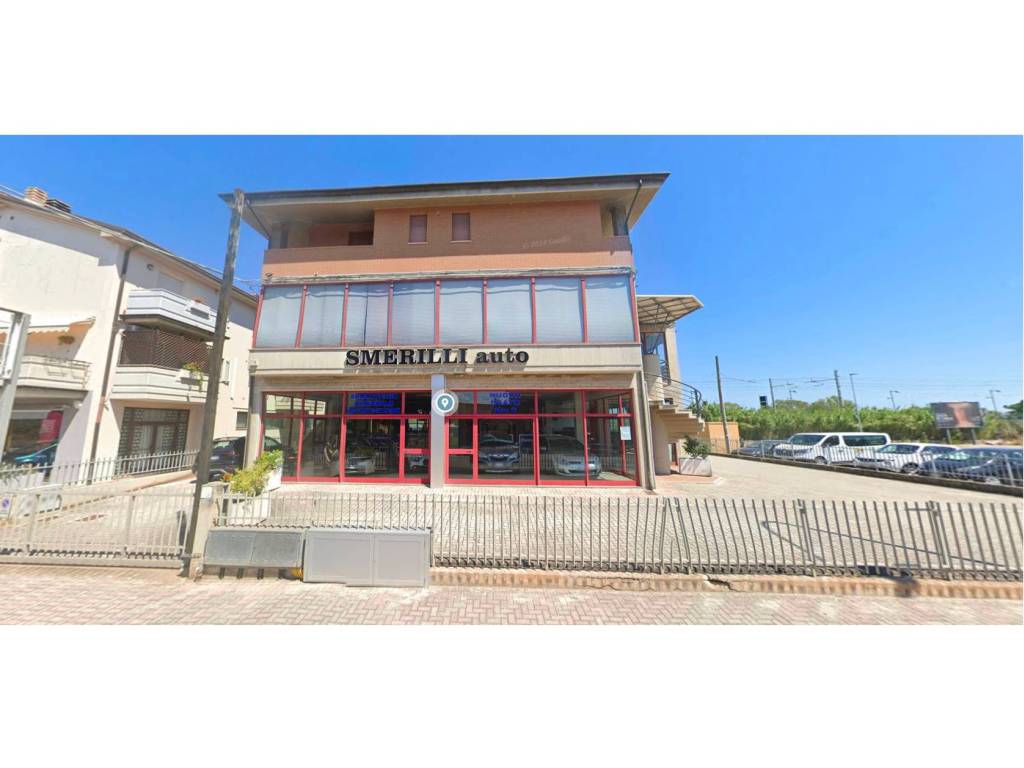 negozio in affitto a Porto Sant'Elpidio