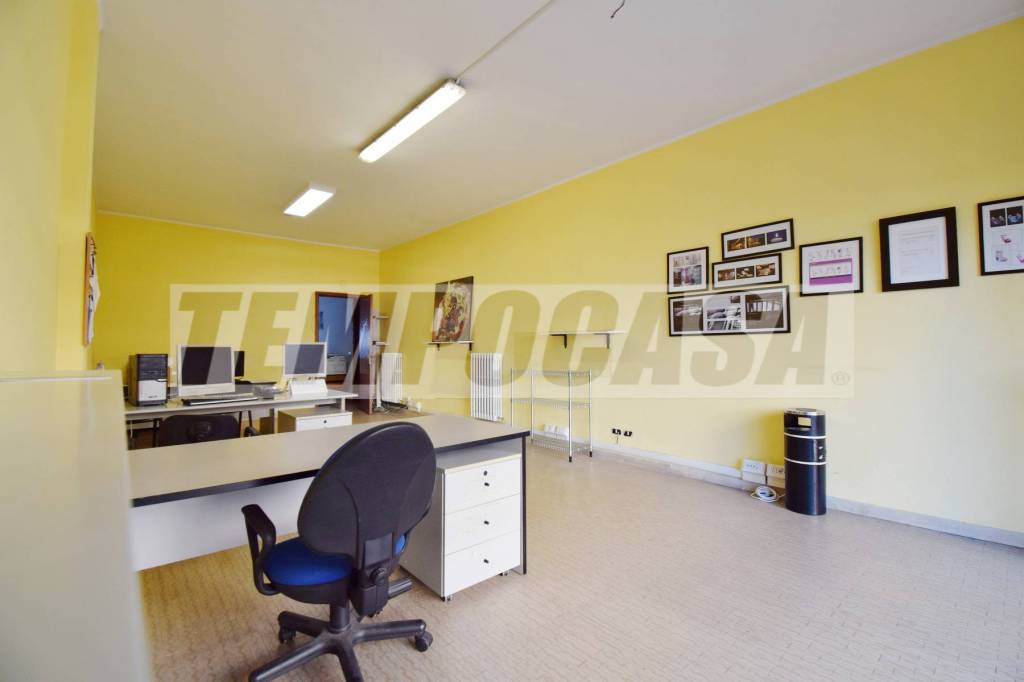 negozio in affitto a Porto Sant'Elpidio