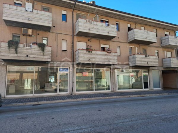negozio in affitto a Porto Sant'Elpidio