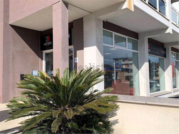 locale commerciale in affitto a Porto Sant'Elpidio