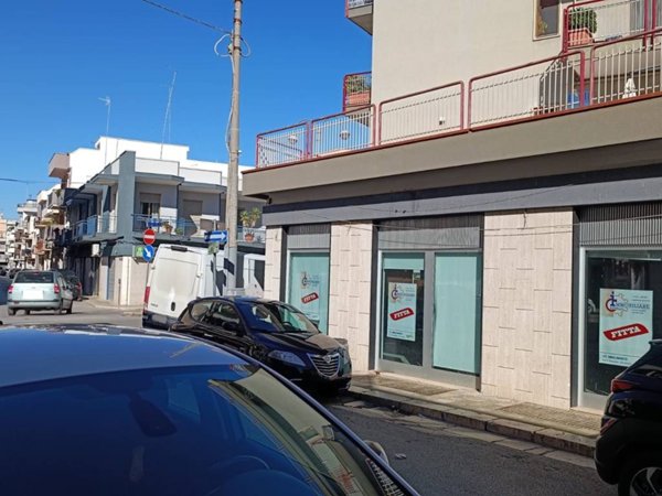 locale commerciale in affitto ad Andria