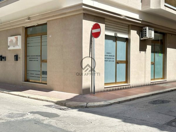 negozio in affitto ad Andria in zona Centro Storico
