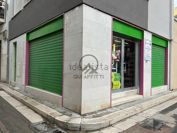 locale commerciale in affitto ad Andria