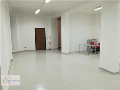 locale commerciale in affitto ad Andria