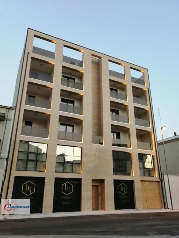 locale commerciale in affitto ad Andria