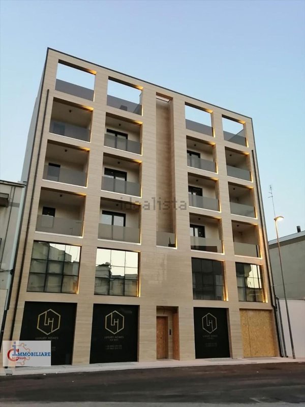 locale commerciale in affitto ad Andria