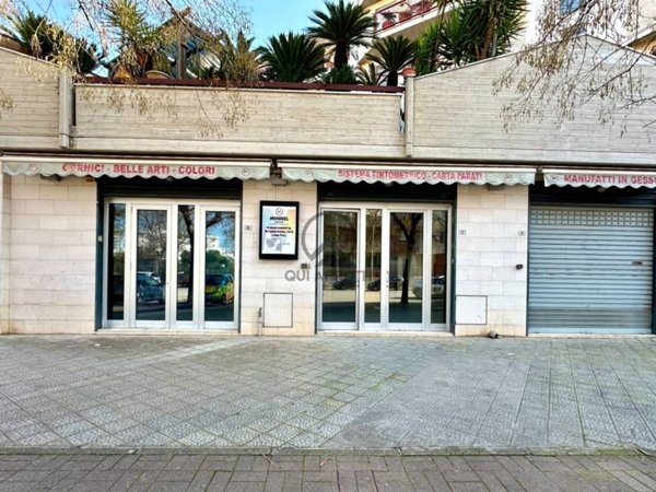 negozio in affitto ad Andria