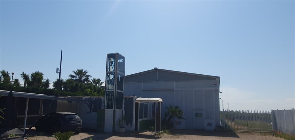 locale commerciale in affitto ad Andria