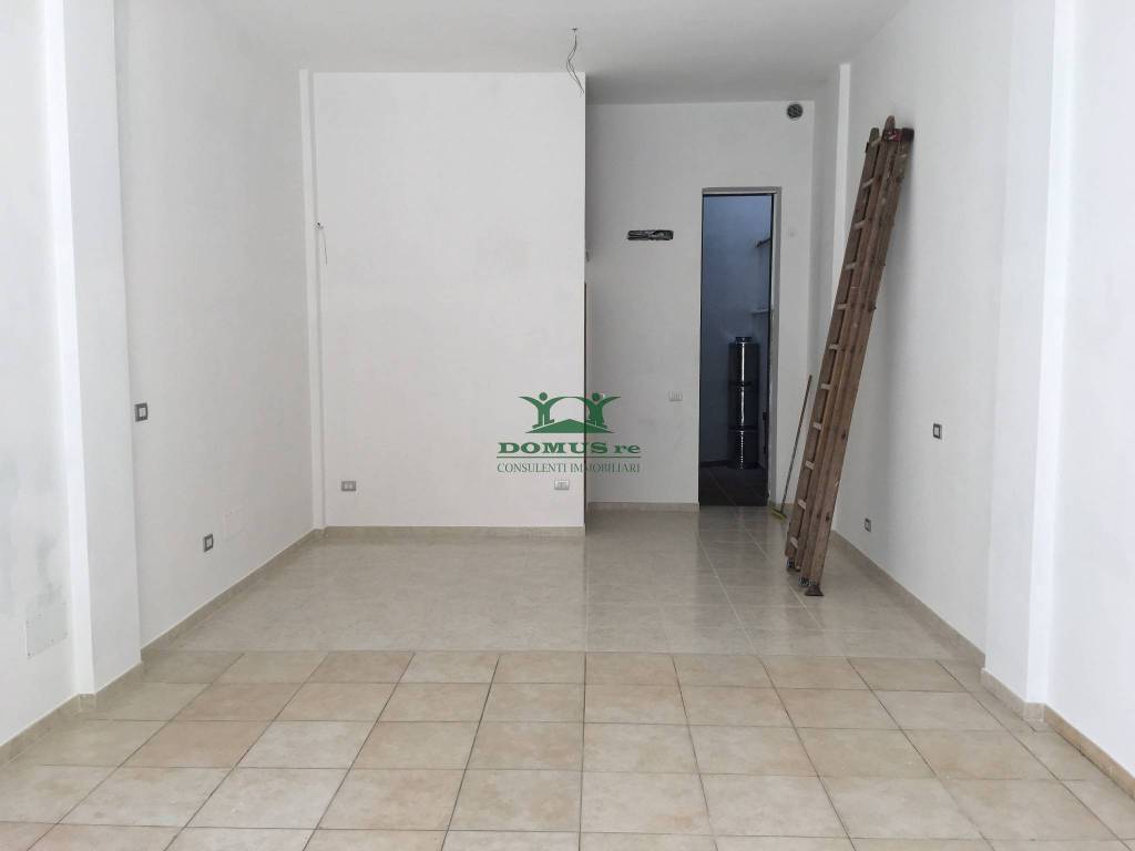 locale commerciale in affitto ad Andria