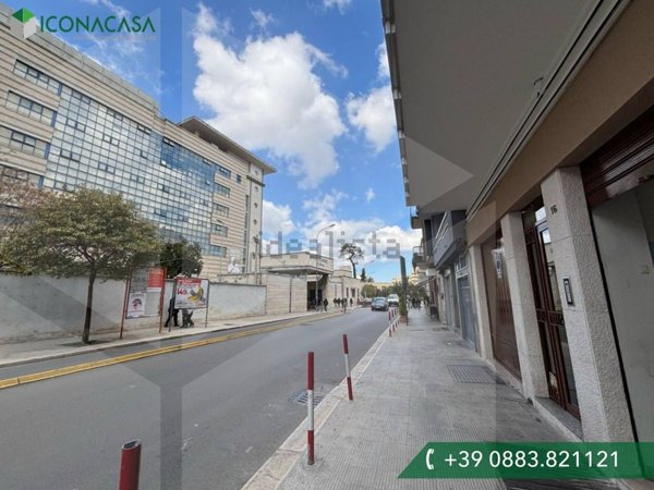 locale commerciale in affitto ad Andria