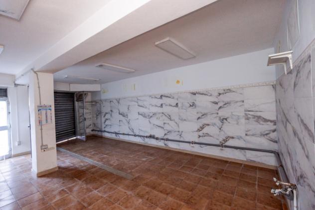 locale commerciale in affitto ad Andria