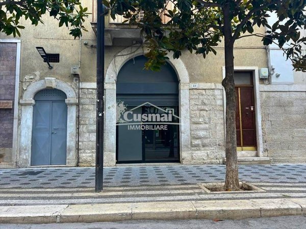 negozio in affitto ad Andria