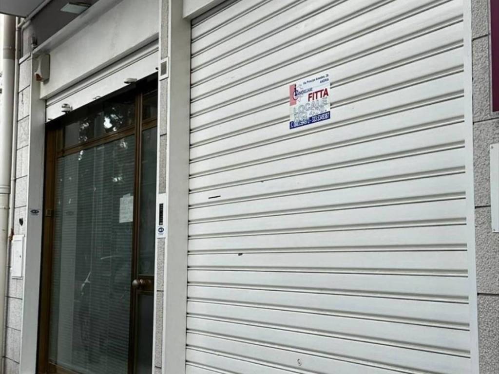 negozio in affitto ad Andria in zona Centro Storico