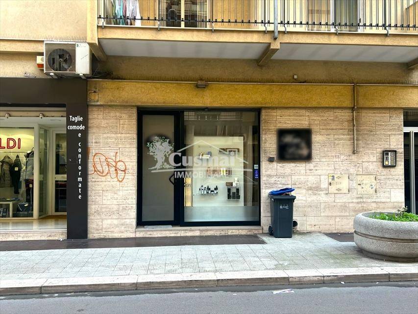 negozio in affitto ad Andria