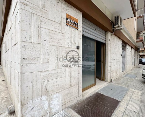 locale commerciale in affitto ad Andria