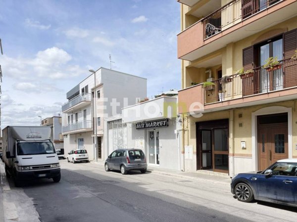 negozio in affitto ad Andria