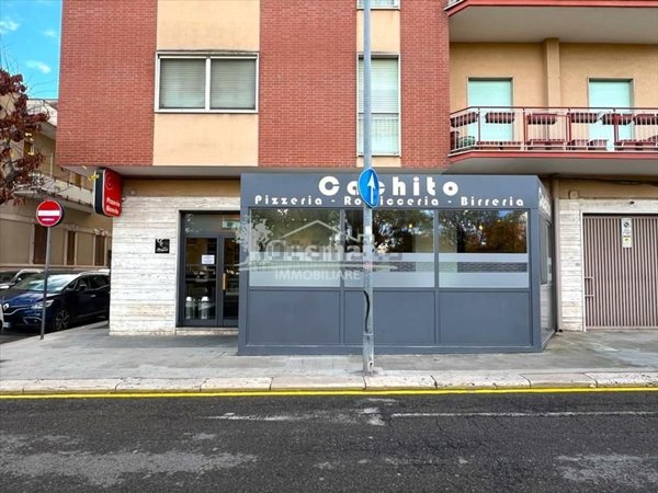 negozio in affitto ad Andria