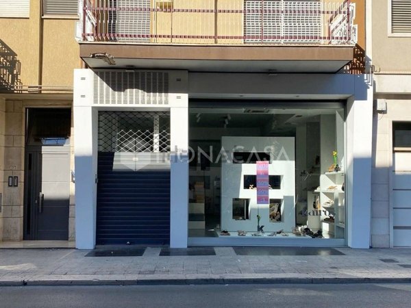 locale commerciale in affitto ad Andria