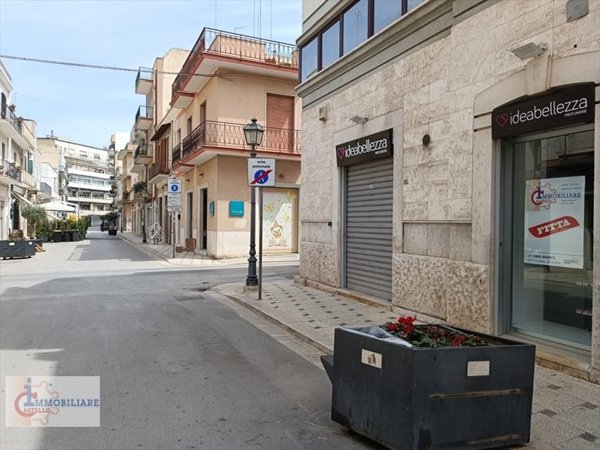 locale commerciale in affitto ad Andria