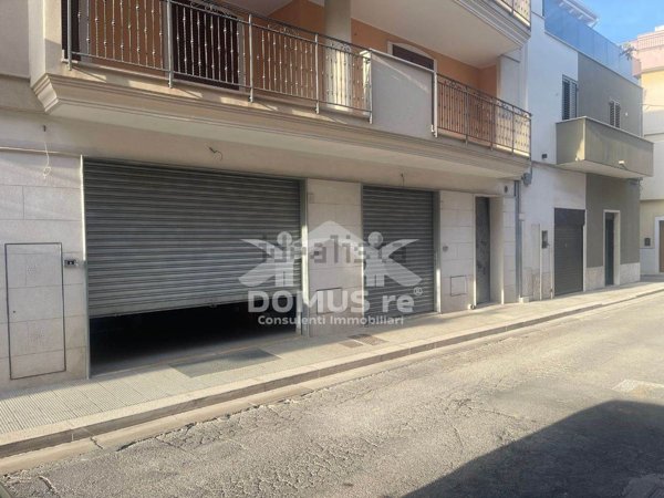 locale commerciale in affitto ad Andria