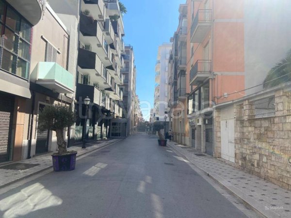 negozio in affitto ad Andria