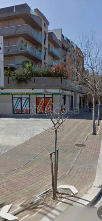 negozio in affitto ad Andria